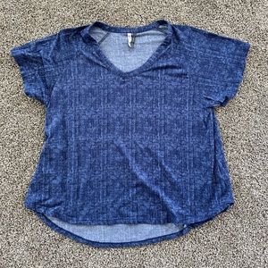 Blue/Purple Shirt‎ | spring feels